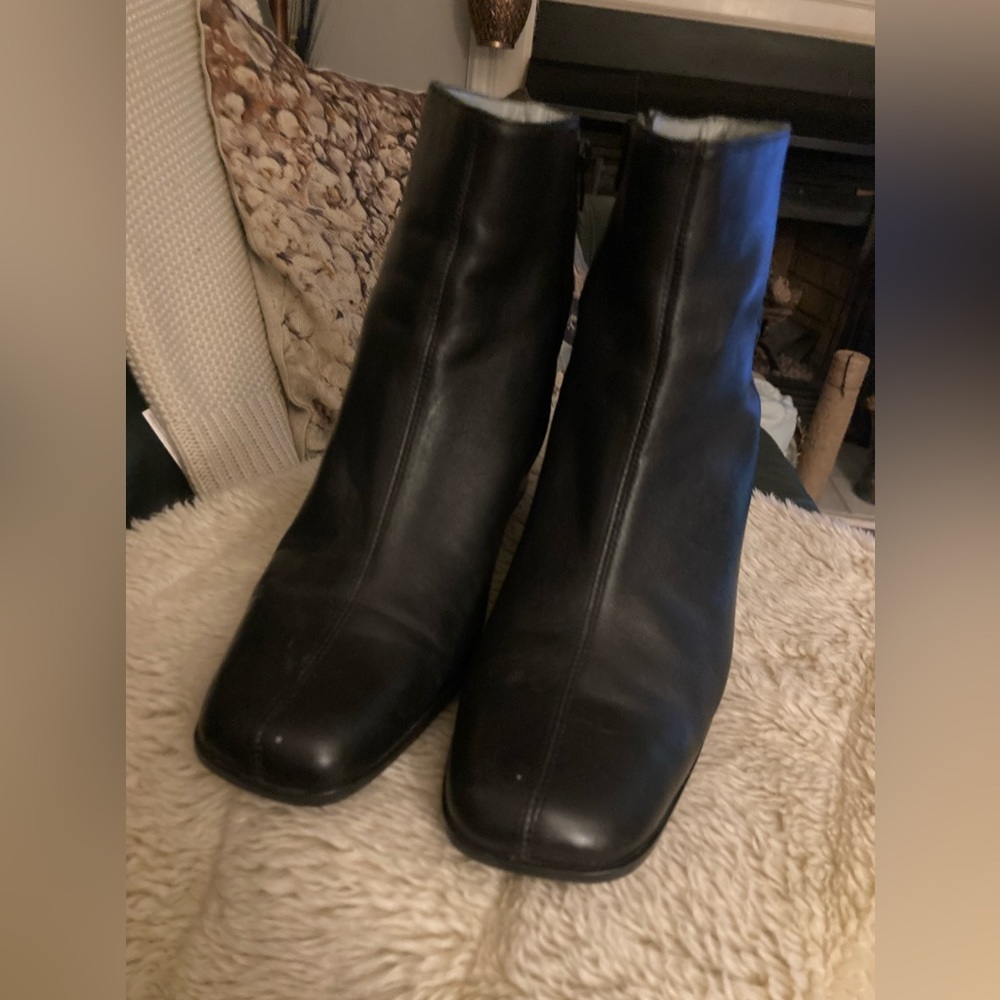 Black UNISA Boots - Picture 2 of 6